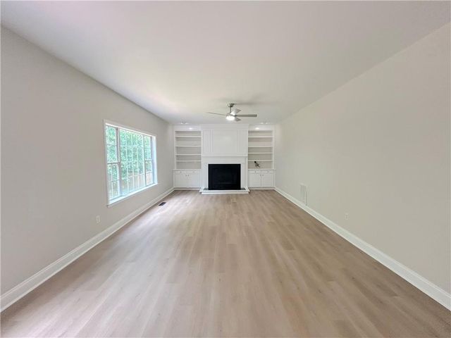 1718 Hampton Chase Circle, Lawrenceville, GA 30043