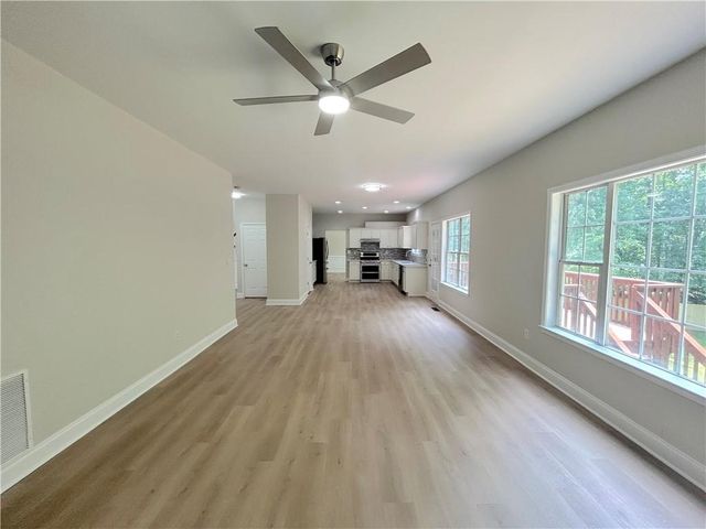 1718 Hampton Chase Circle, Lawrenceville, GA 30043