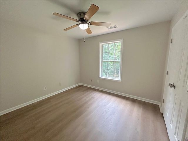 1718 Hampton Chase Circle, Lawrenceville, GA 30043
