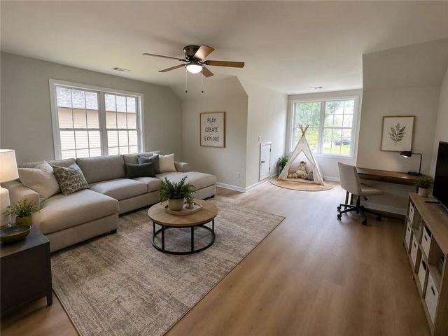 1718 Hampton Chase Circle, Lawrenceville, GA 30043