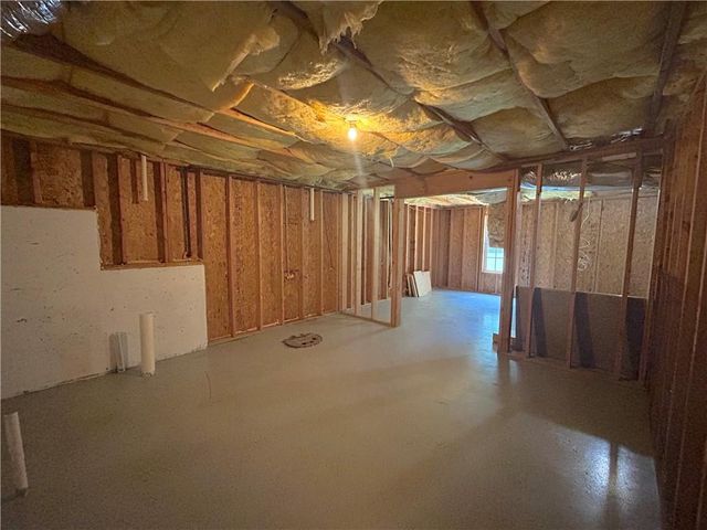1718 Hampton Chase Circle, Lawrenceville, GA 30043