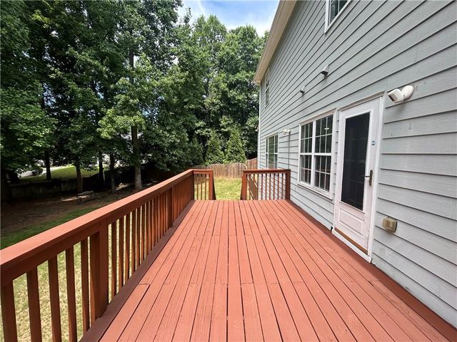 1718 Hampton Chase Circle, Lawrenceville, GA 30043