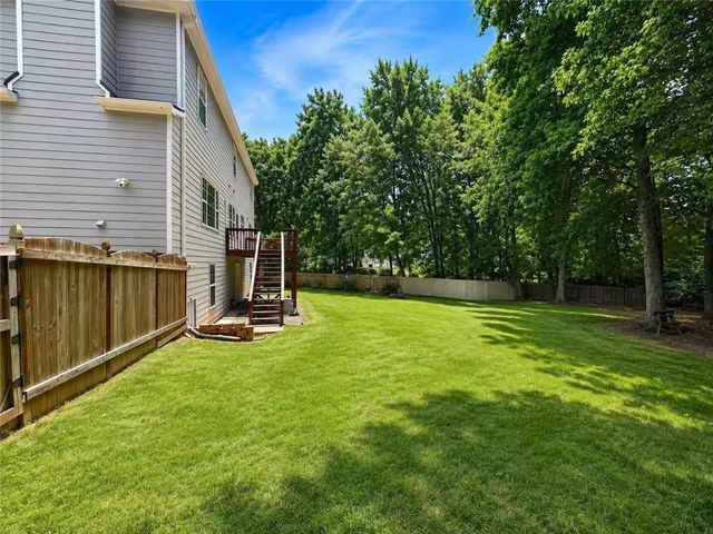 1718 Hampton Chase Circle, Lawrenceville, GA 30043
