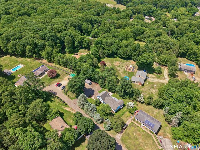 49 Schenck Lane, Naugatuck, CT 06770