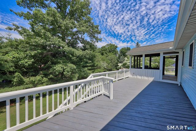 49 Schenck Lane, Naugatuck, CT 06770