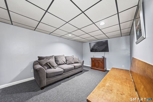 49 Schenck Lane, Naugatuck, CT 06770