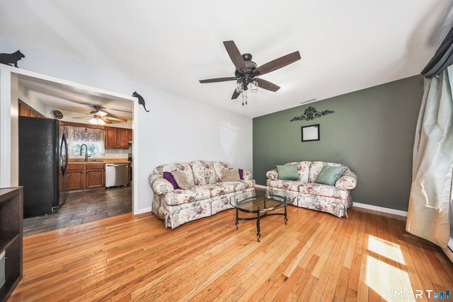 49 Schenck Lane, Naugatuck, CT 06770
