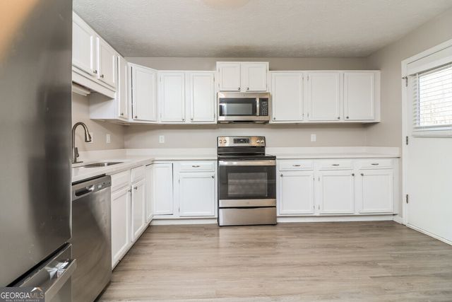 700 Gregory Manor Drive SW, Smyrna, GA 30082