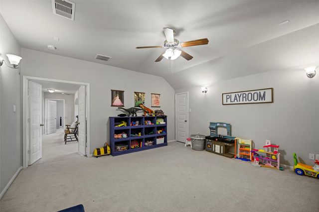 11723 Oakwood Drive, Mont Belvieu, TX 77535