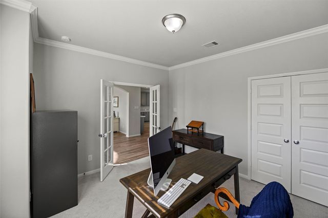 11723 Oakwood Drive, Mont Belvieu, TX 77535