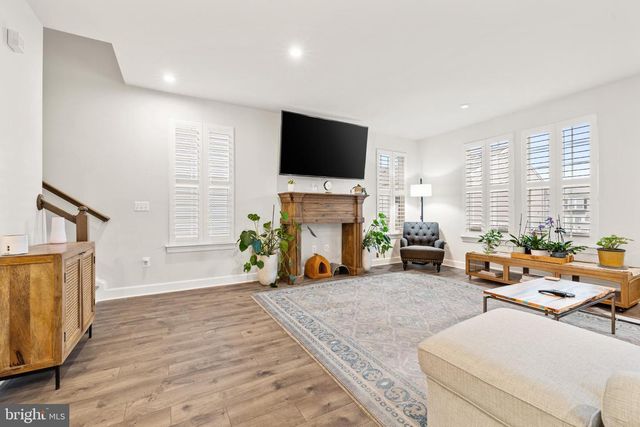 10572 WATERBURY WOODS WAY, Manassas, VA 20112