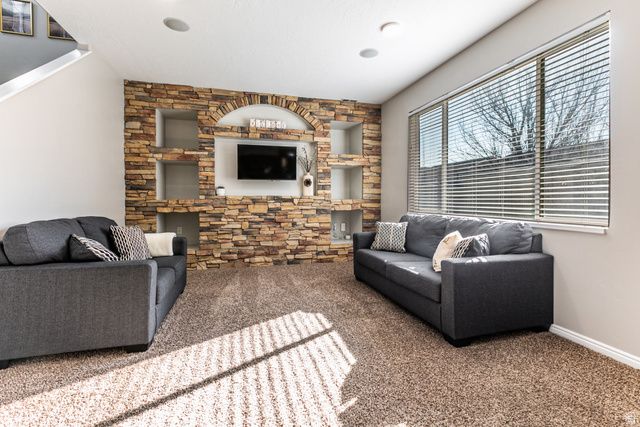 837 W WILSTEAD DR, North Salt Lake, UT 84054