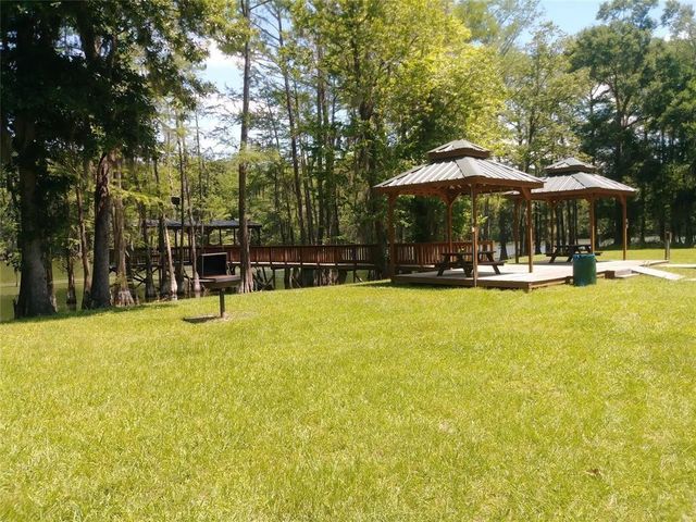 000 Sour Lake Circle, Cleveland, TX 77327