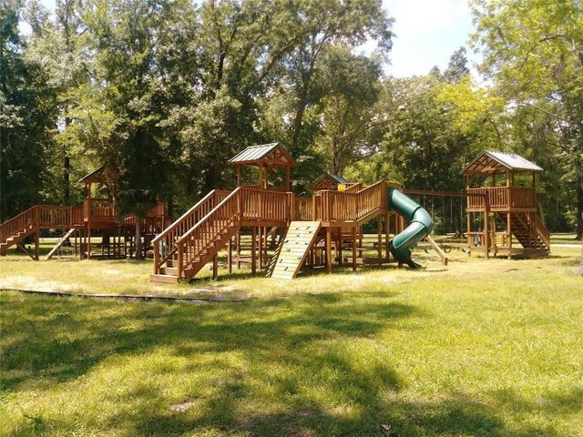 000 Sour Lake Circle, Cleveland, TX 77327