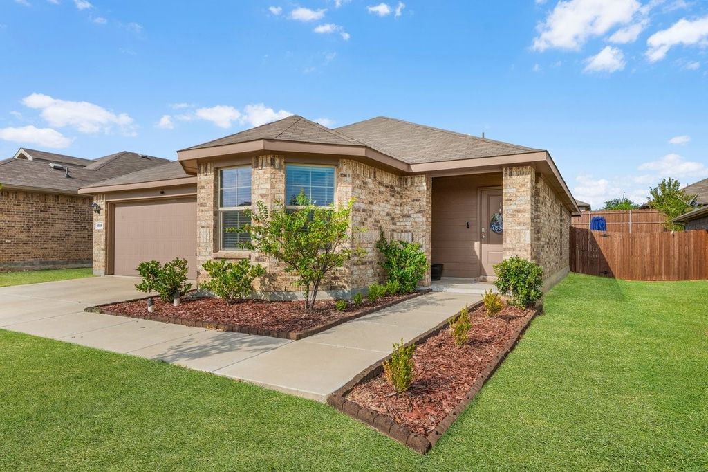 9509 Golden Summit Drive, Fort Worth, TX 76131 — photo 3