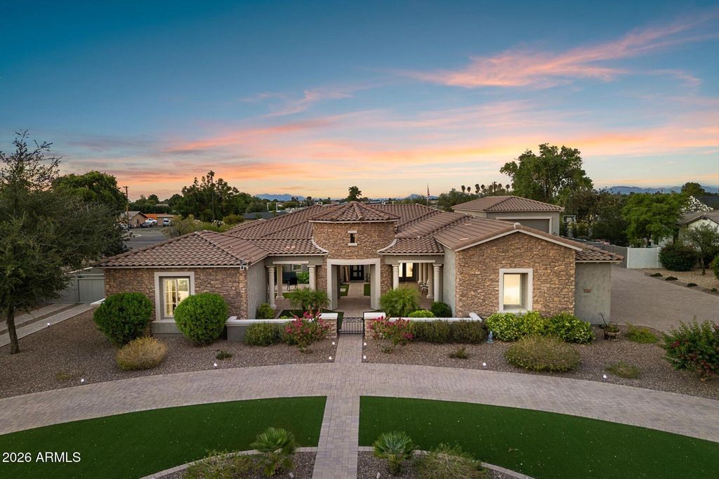 3084 E FRUITVALE Court, Gilbert, AZ 85297 — exterior