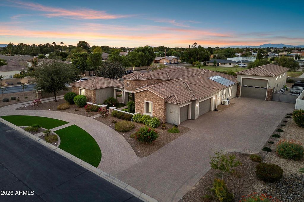 3084 E FRUITVALE Court, Gilbert, AZ 85297 — photo 3