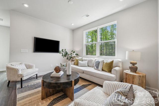 3216 Finchborough Court 261, Charlotte, NC 28269