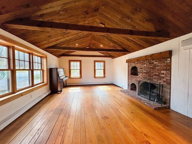 215 Sohier St, Cohasset, MA 02025