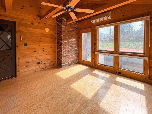 215 Sohier St, Cohasset, MA 02025