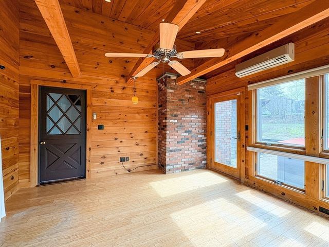 215 Sohier St, Cohasset, MA 02025