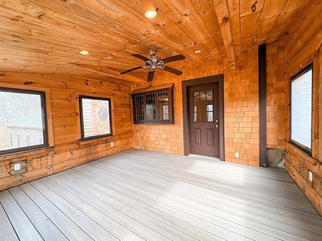 215 Sohier St, Cohasset, MA 02025