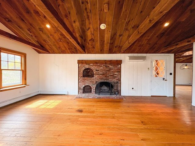 215 Sohier St, Cohasset, MA 02025