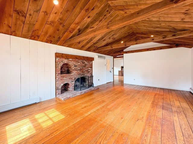 215 Sohier St, Cohasset, MA 02025