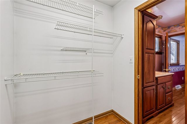 212 Pine Street, Zelienople Boro, PA 16063