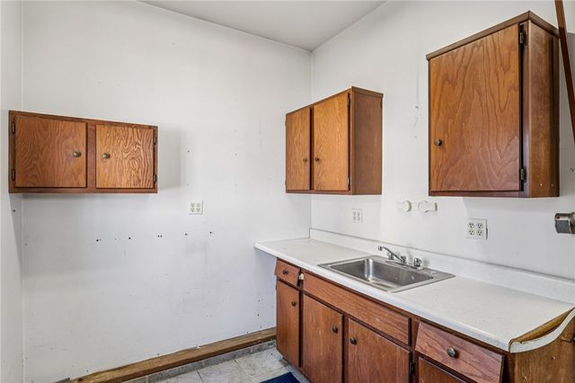 212 Pine Street, Zelienople Boro, PA 16063