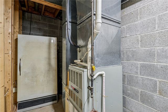 212 Pine Street, Zelienople Boro, PA 16063