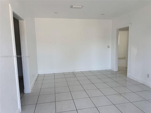 1461 NE 118 St, Miami, FL 33161