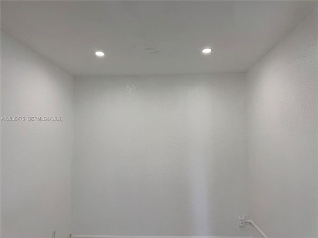 1461 NE 118 St, Miami, FL 33161