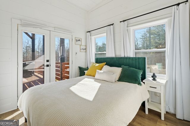 300 Burbano Creekside Landing, Talking Rock, GA 30175