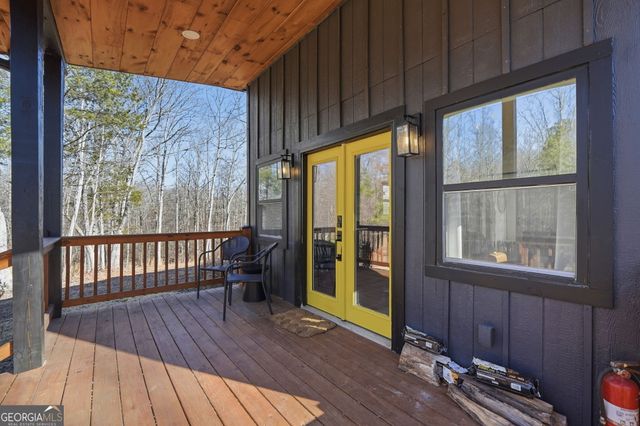 300 Burbano Creekside Landing, Talking Rock, GA 30175