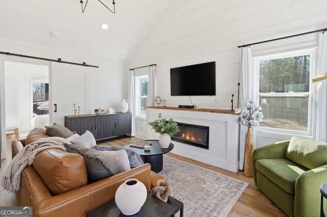 300 Burbano Creekside Landing, Talking Rock, GA 30175