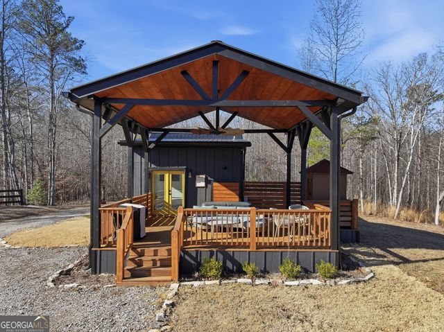 300 Burbano Creekside Landing, Talking Rock, GA 30175