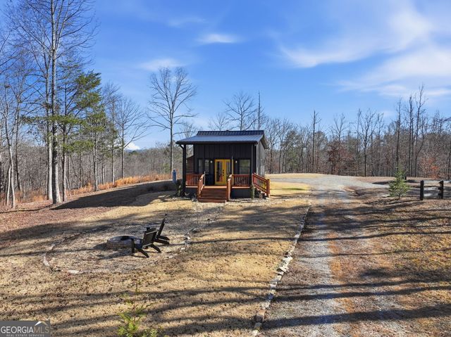 300 Burbano Creekside Landing, Talking Rock, GA 30175