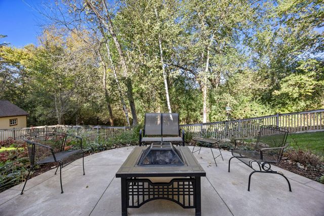 10064 Adam Avenue, Inver Grove Heights, MN 55077