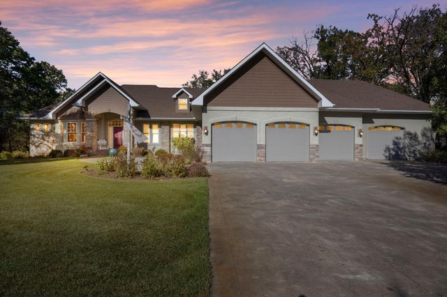 10064 Adam Avenue, Inver Grove Heights, MN 55077