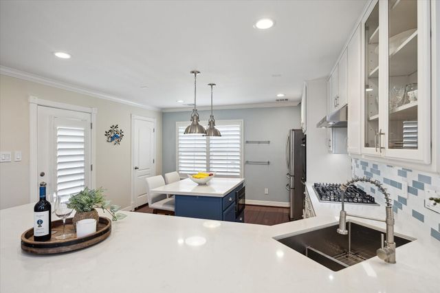 5717 Val Verde Street C, Houston, TX 77057