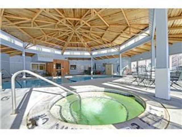 10501 Cedar Lake Road 414, Minnetonka, MN 55305