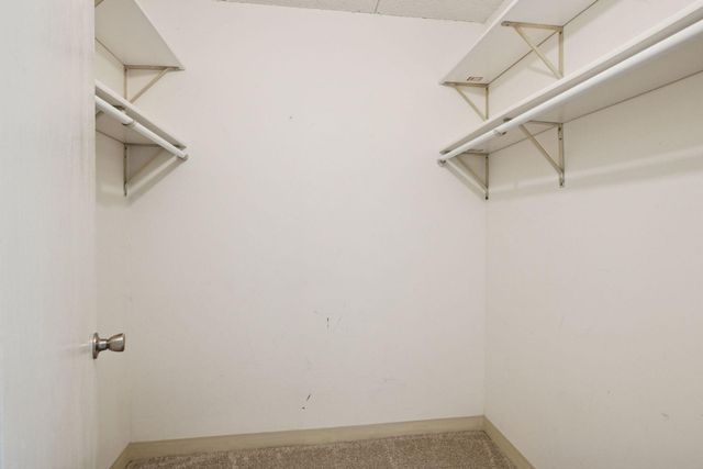 10501 Cedar Lake Road 414, Minnetonka, MN 55305