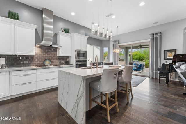 16348 W INDIANOLA Avenue, Goodyear, AZ 85395