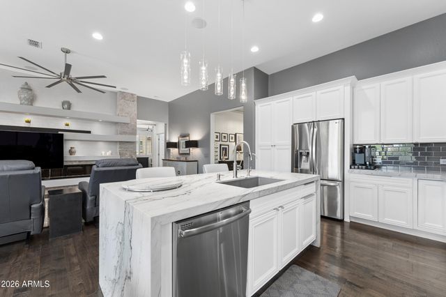 16348 W INDIANOLA Avenue, Goodyear, AZ 85395