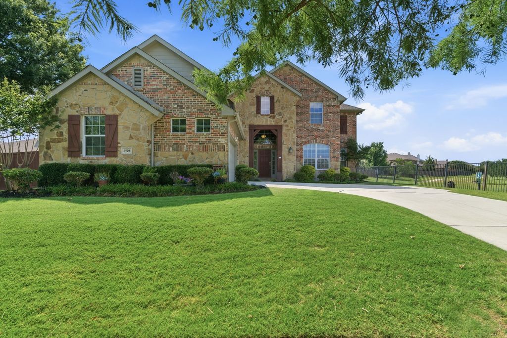 9729 Furman Court, Fort Worth, TX 76244