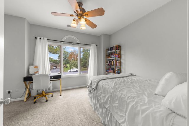 1S705 Westview Avenue, Lombard, IL 60148