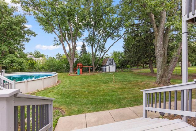 1S705 Westview Avenue, Lombard, IL 60148