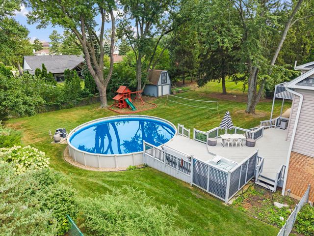 1S705 Westview Avenue, Lombard, IL 60148