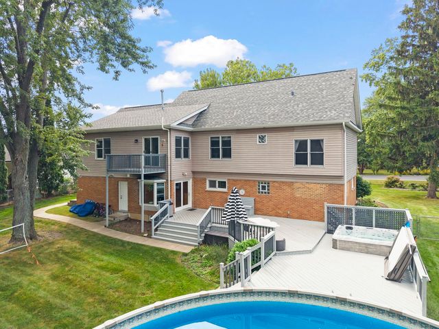 1S705 Westview Avenue, Lombard, IL 60148